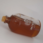 Miel de abeja melipona de Scaptotrigona mexicana cosechada en la Huasteca Potosina con poder antibiótico