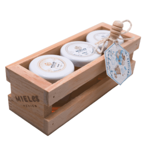 Cajita de regalo con 3 frasquitos de miel de 3 flores diferentes