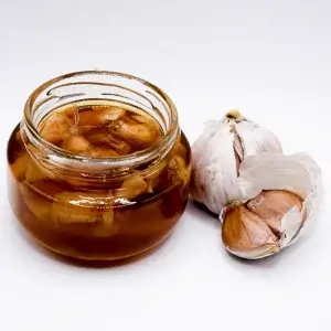 Ajo fermentado en miel: La ciencia de un alimento funcional milenario